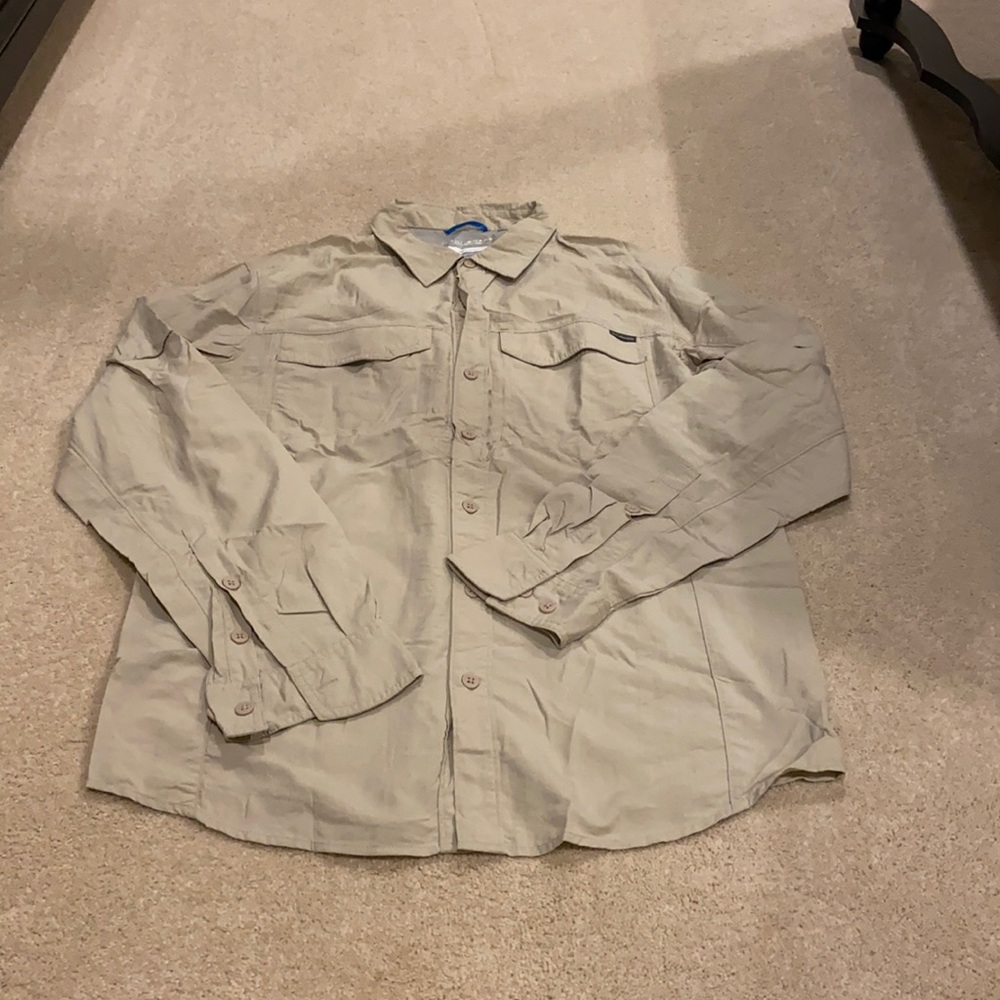 Men’s Columbia shirt